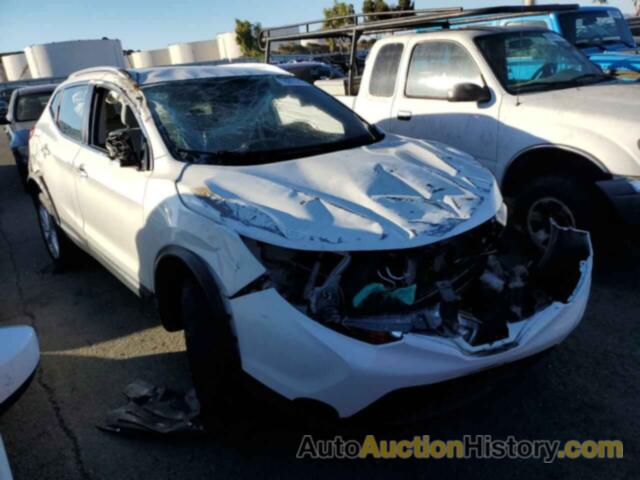 NISSAN ROGUE S, JN1BJ1CP0JW193059