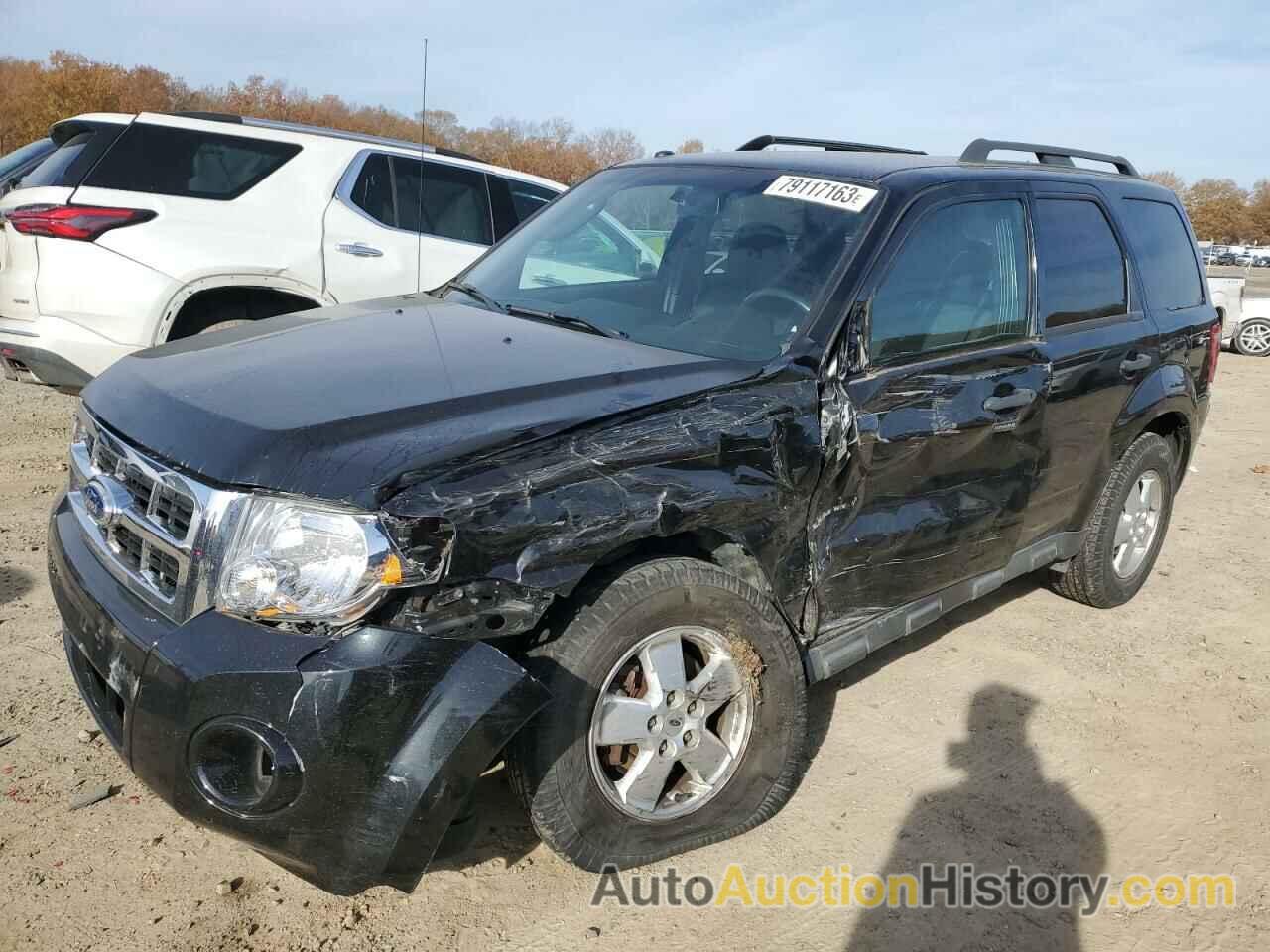 FORD ESCAPE XLT, 1FMCU0D77BKA04221