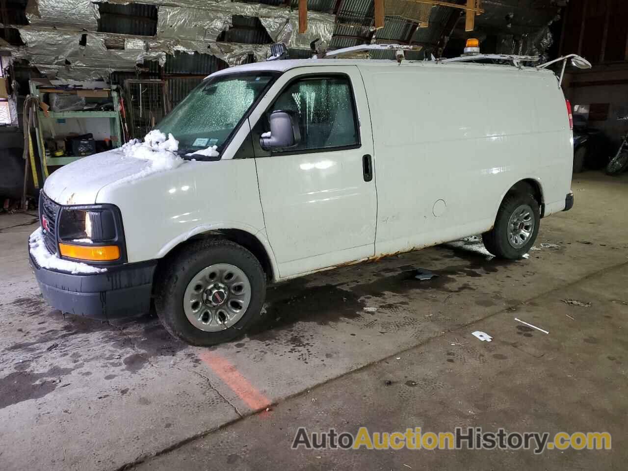 GMC SAVANA G1500, 1GTUHAD45A1143230