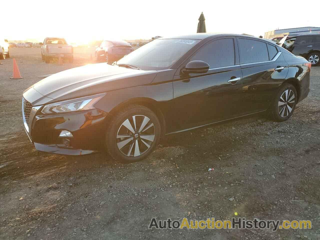 NISSAN ALTIMA SV, 1N4BL4DV5KC107159