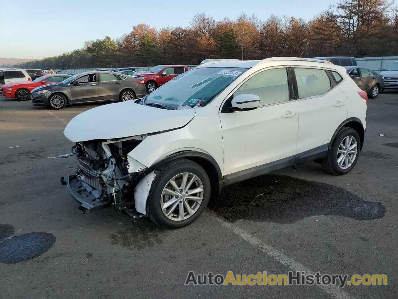 NISSAN ROGUE S, JN1BJ1CR1HW137529