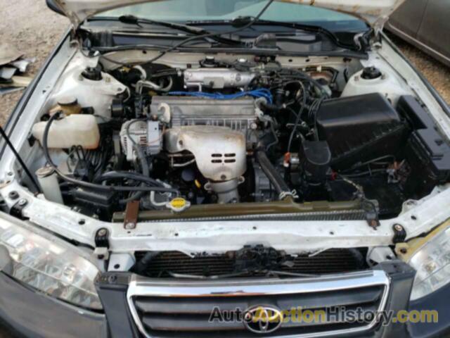 TOYOTA CAMRY LE, JT2BG28K6Y0505549