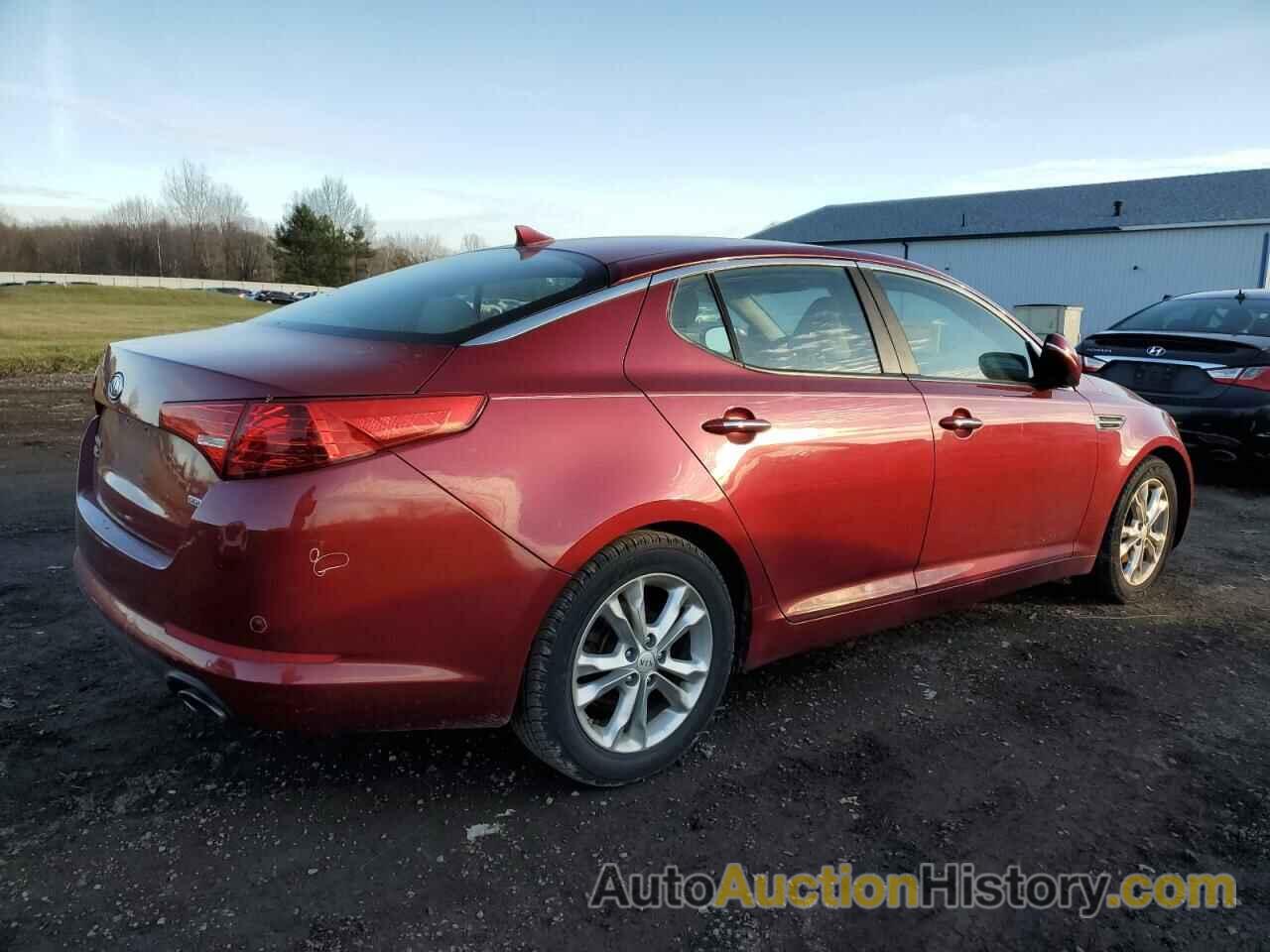 KIA OPTIMA LX, 5XXGM4A79CG032891