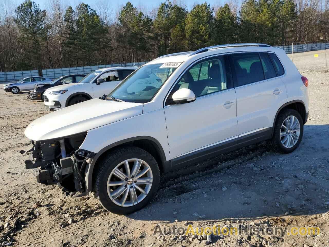 VOLKSWAGEN TIGUAN S, WVGBV7AX1DW517000