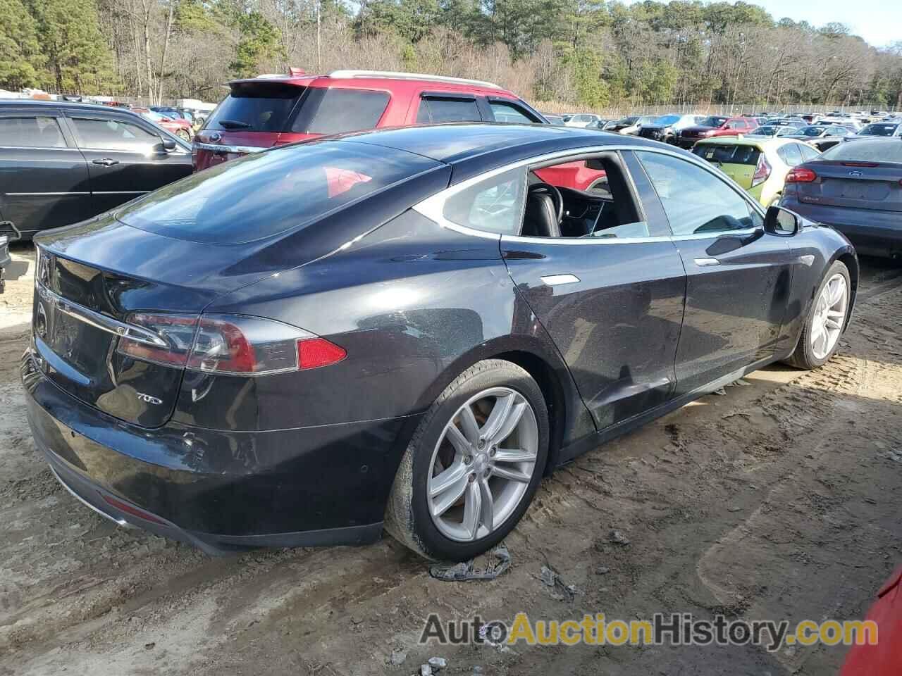 TESLA MODEL S, 5YJSA1E2XGF126786