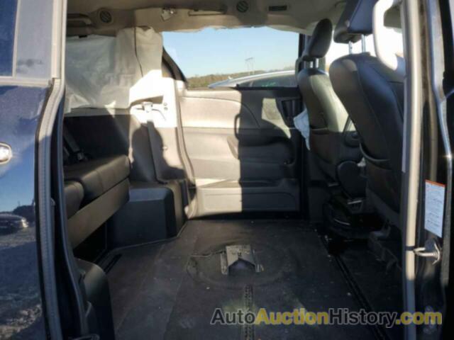 TOYOTA SIENNA SE, 5TDXZ3DC5KS011358