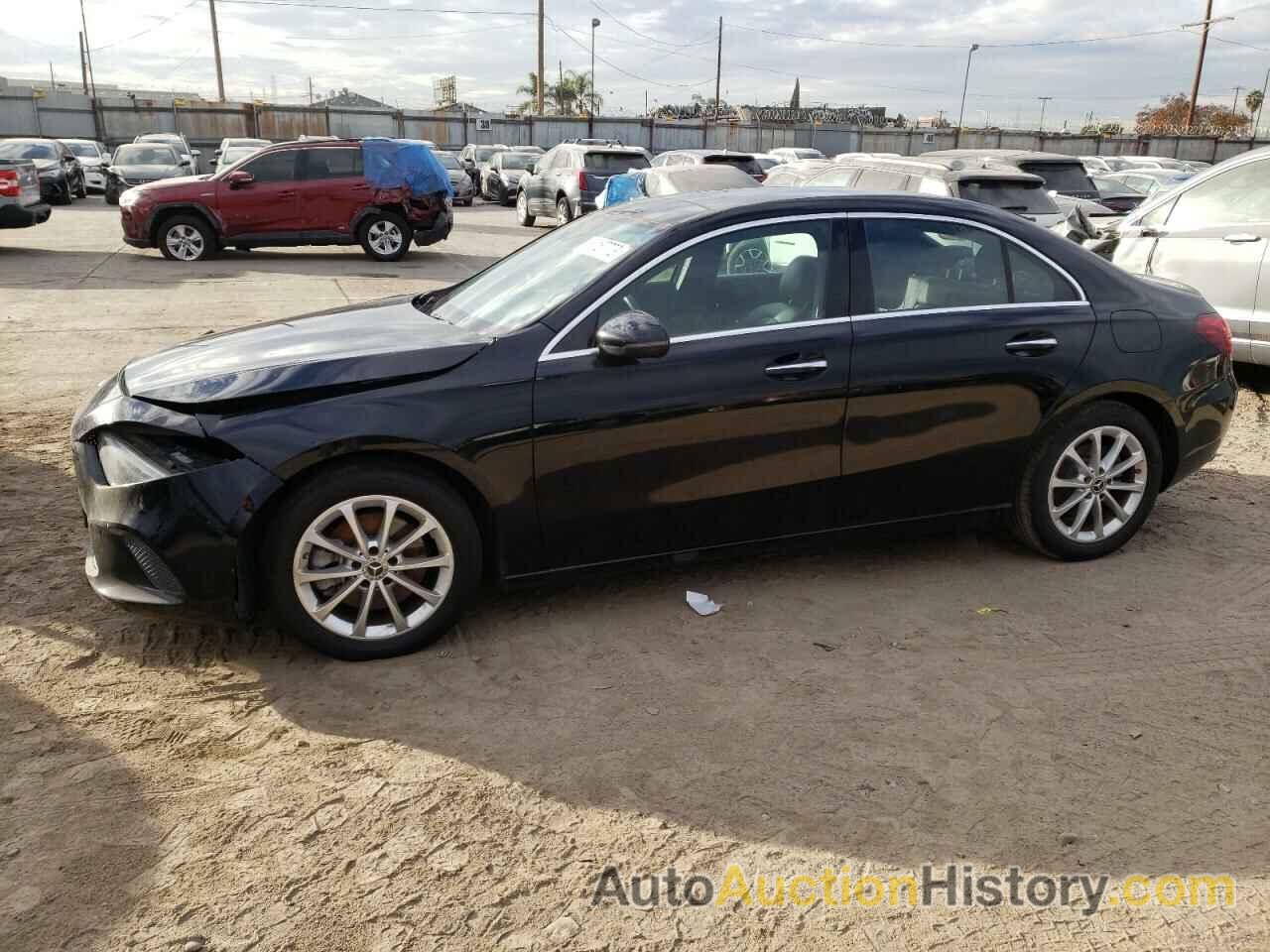 MERCEDES-BENZ A-CLASS 220, WDD3G4EB5KW002004