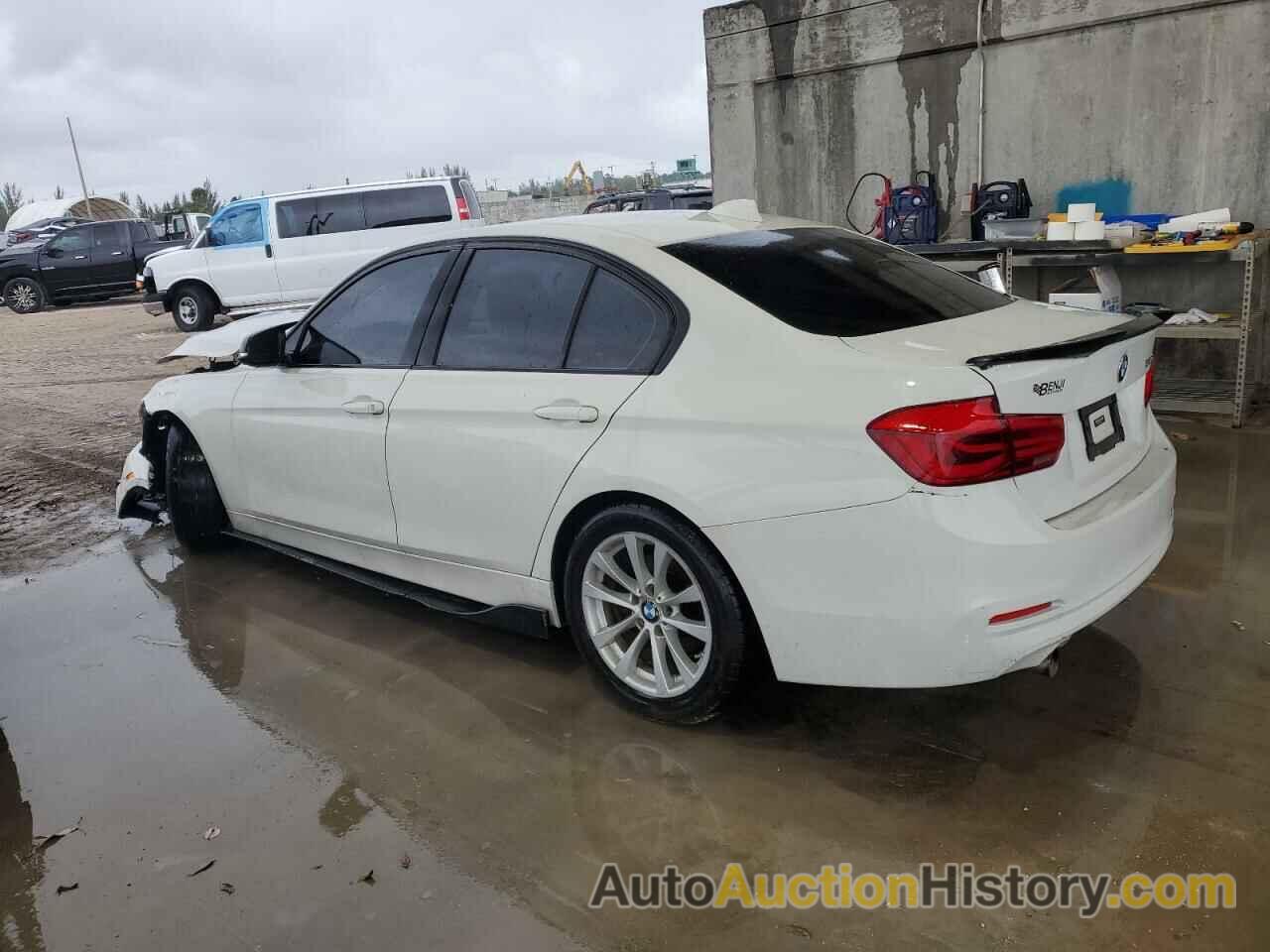 BMW 3 SERIES I, WBA8A9C58HK620359