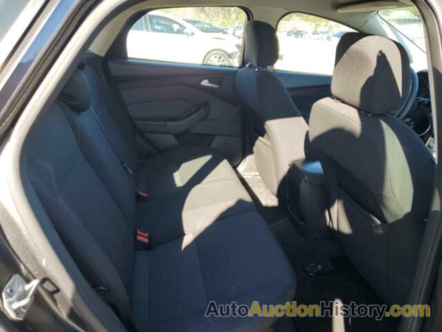 FORD FOCUS SE, 1FADP3K27GL355601