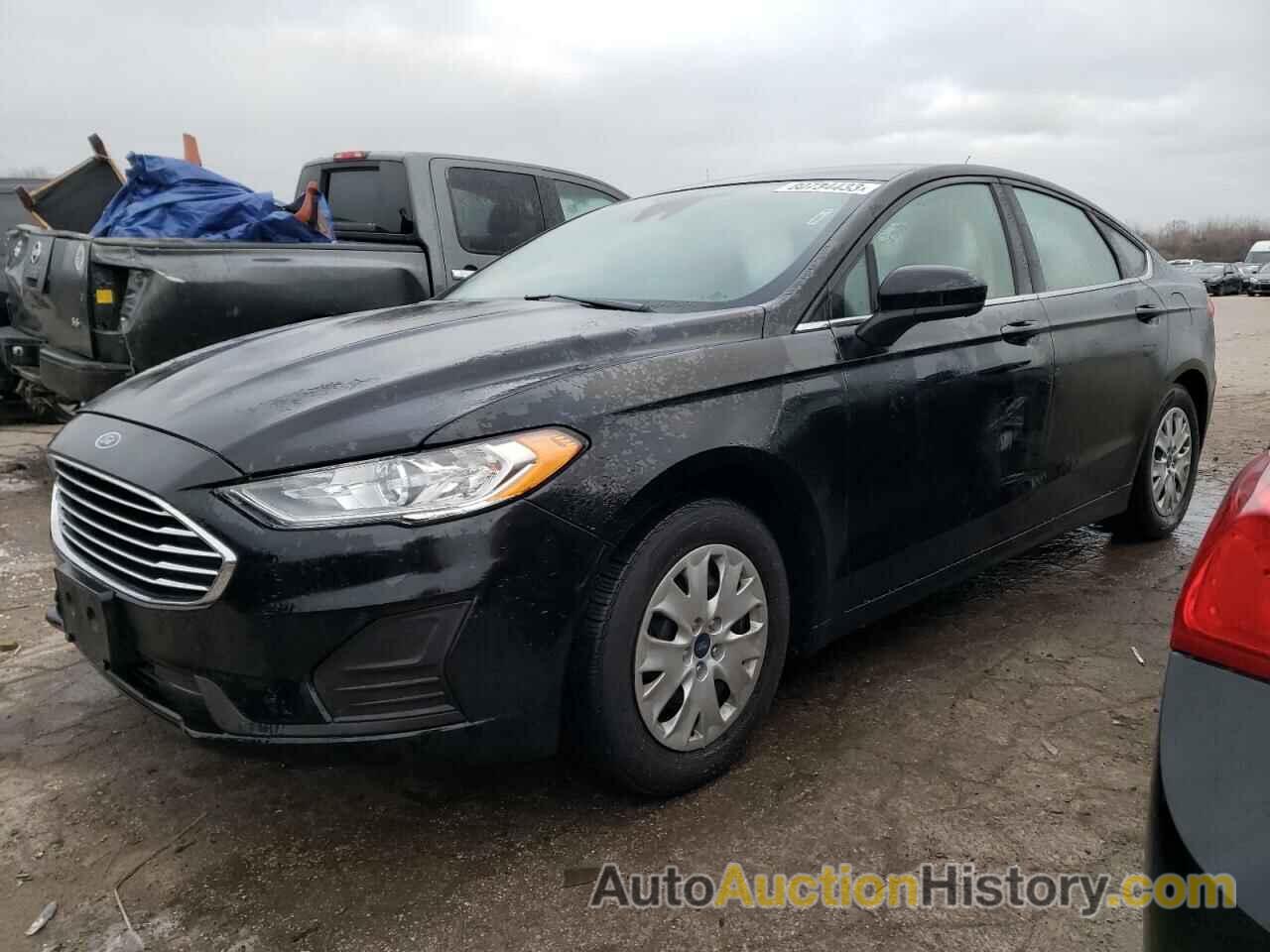 FORD FUSION S, 3FA6P0G78KR163772