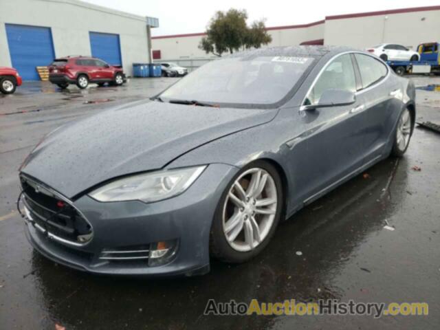 TESLA MODEL S, 5YJSA1CN5DFP18931