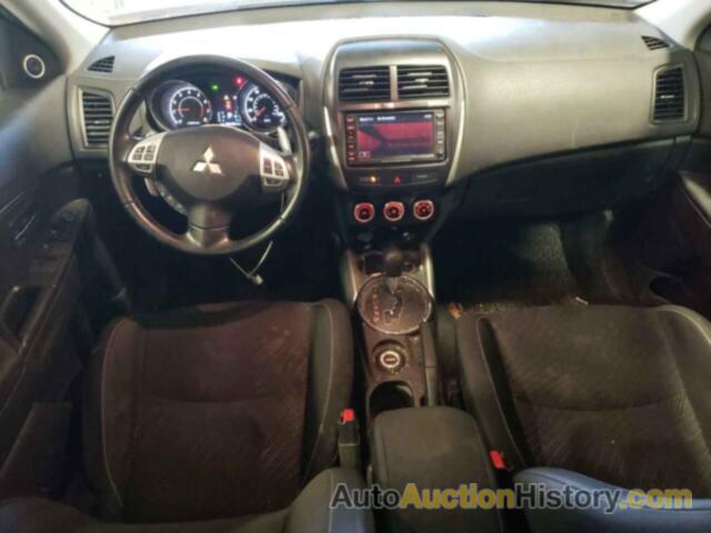 MITSUBISHI OUTLANDER SE, 4A4AR4AU4DE004900