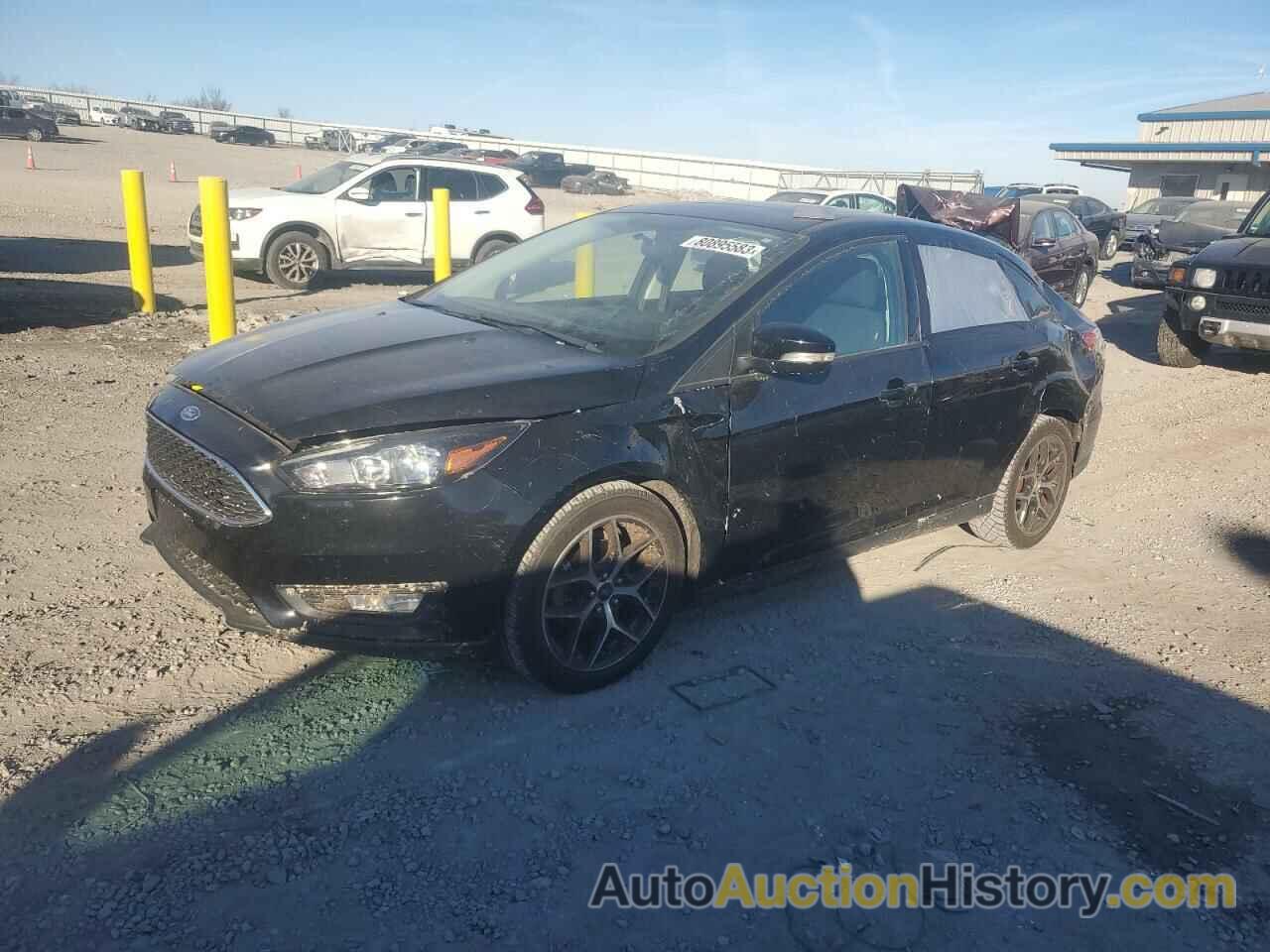 FORD FOCUS SEL, 1FADP3H21HL257396