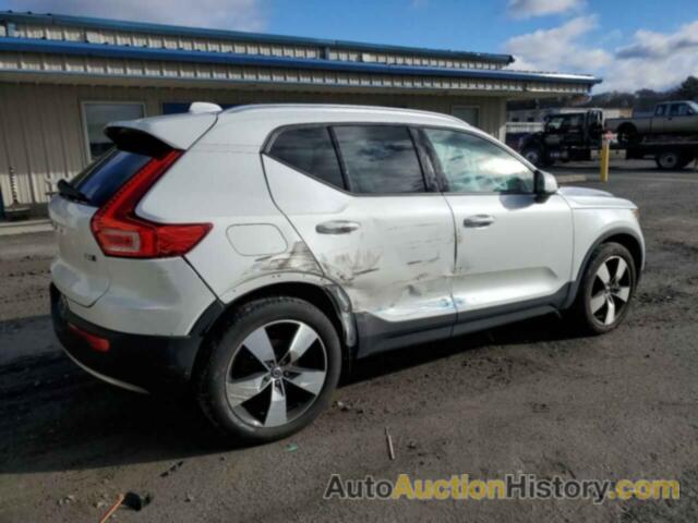 VOLVO XC40 T5 MOMENTUM, YV4162UK8M2564111