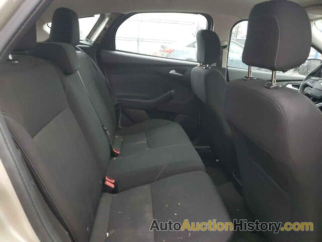 FORD FOCUS SE, 1FADP3K28JL272556