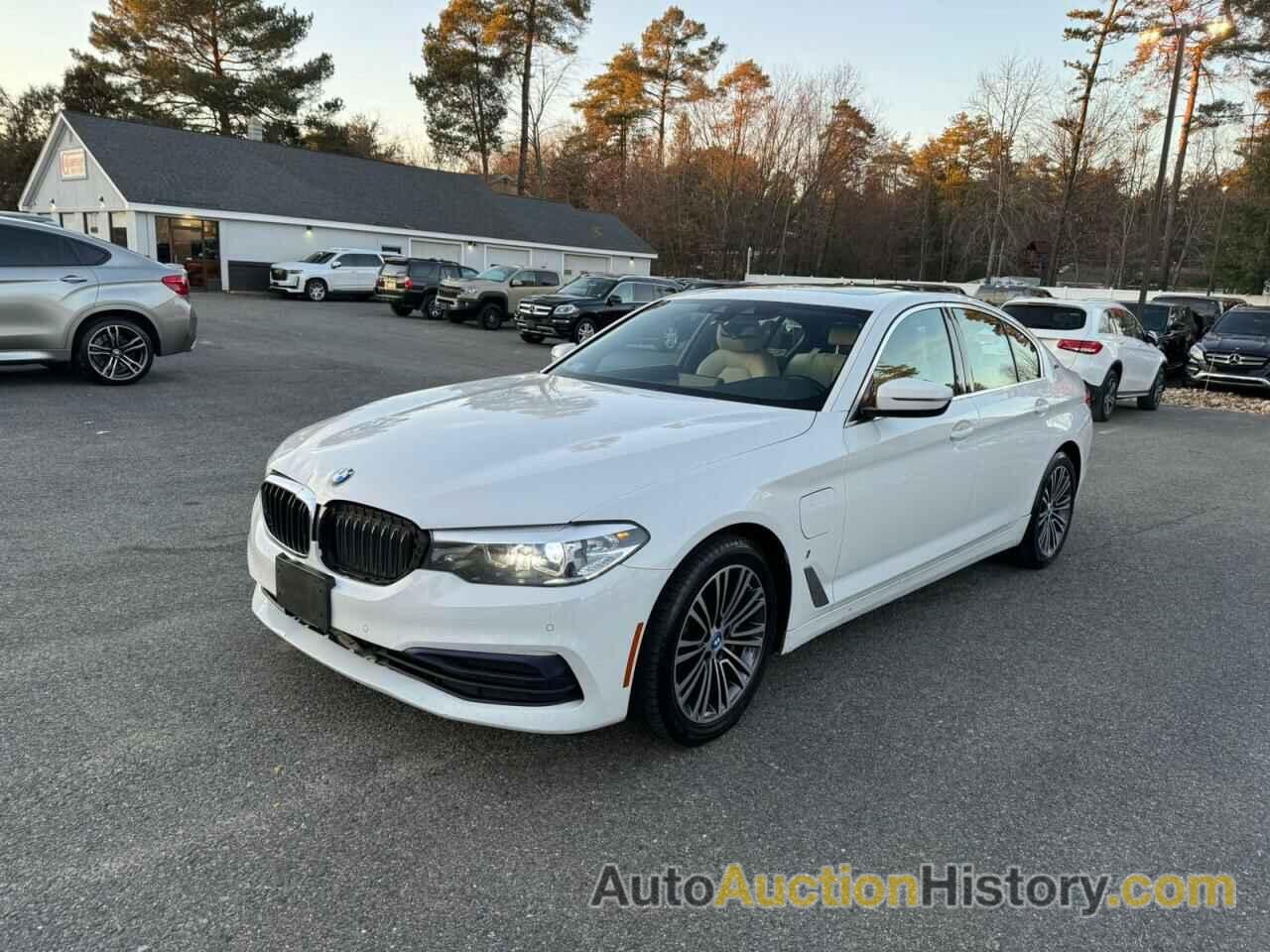 2019 BMW 5 SERIES, WBAJB1C55KB375110