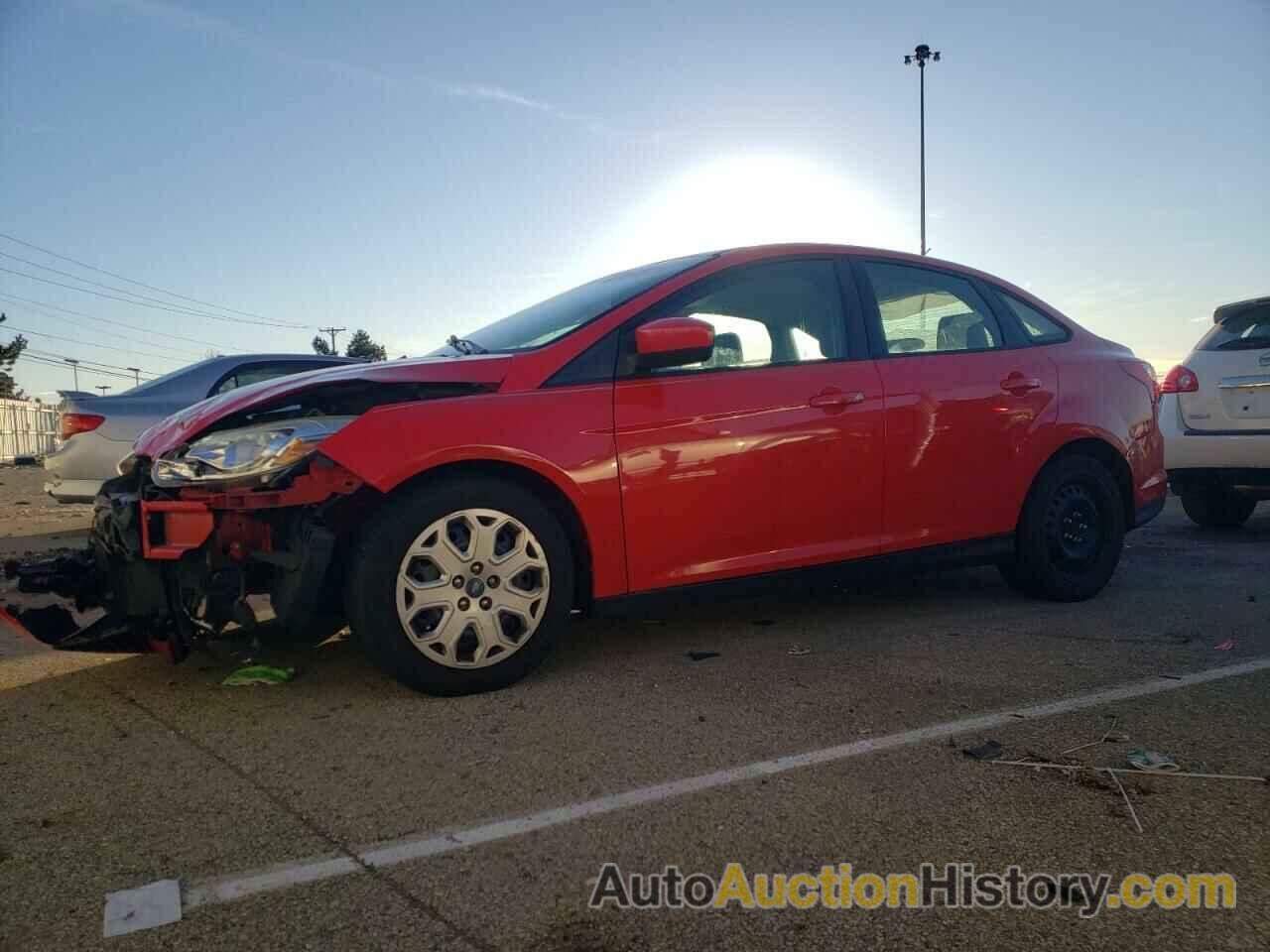 FORD FOCUS SE, 1FAHP3F22CL234044