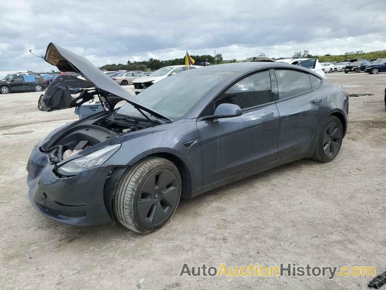 TESLA MODEL 3, 5YJ3E1EA8MF851685