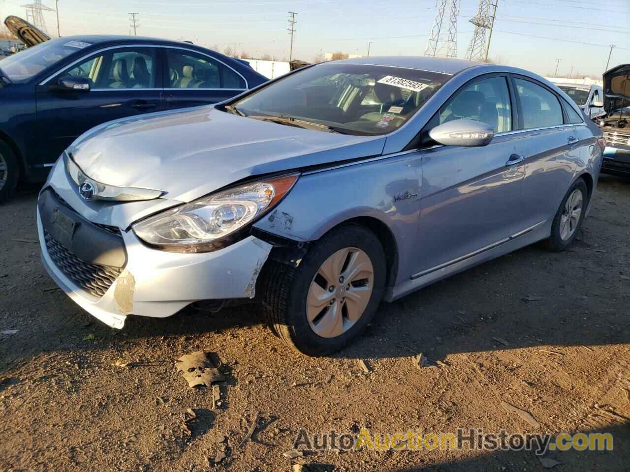 HYUNDAI SONATA HYBRID, KMHEC4A4XDA097323