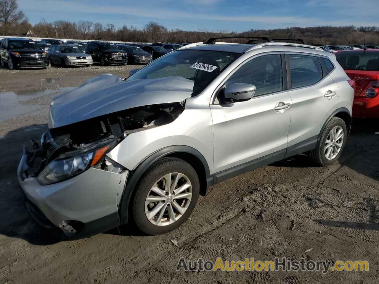 NISSAN ROGUE S, JN1BJ1CPXHW015329