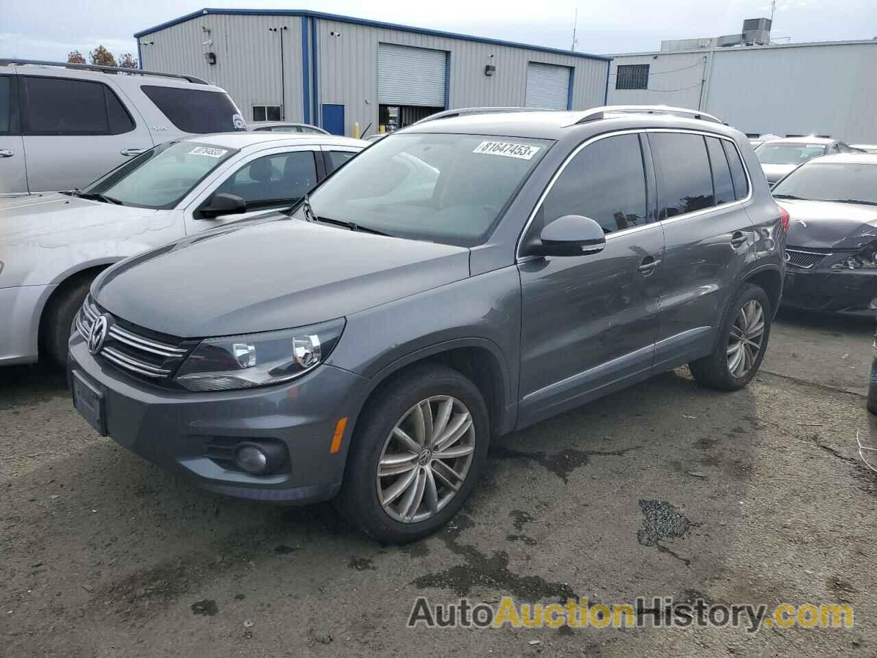 VOLKSWAGEN TIGUAN S, WVGAV7AX7DW545329