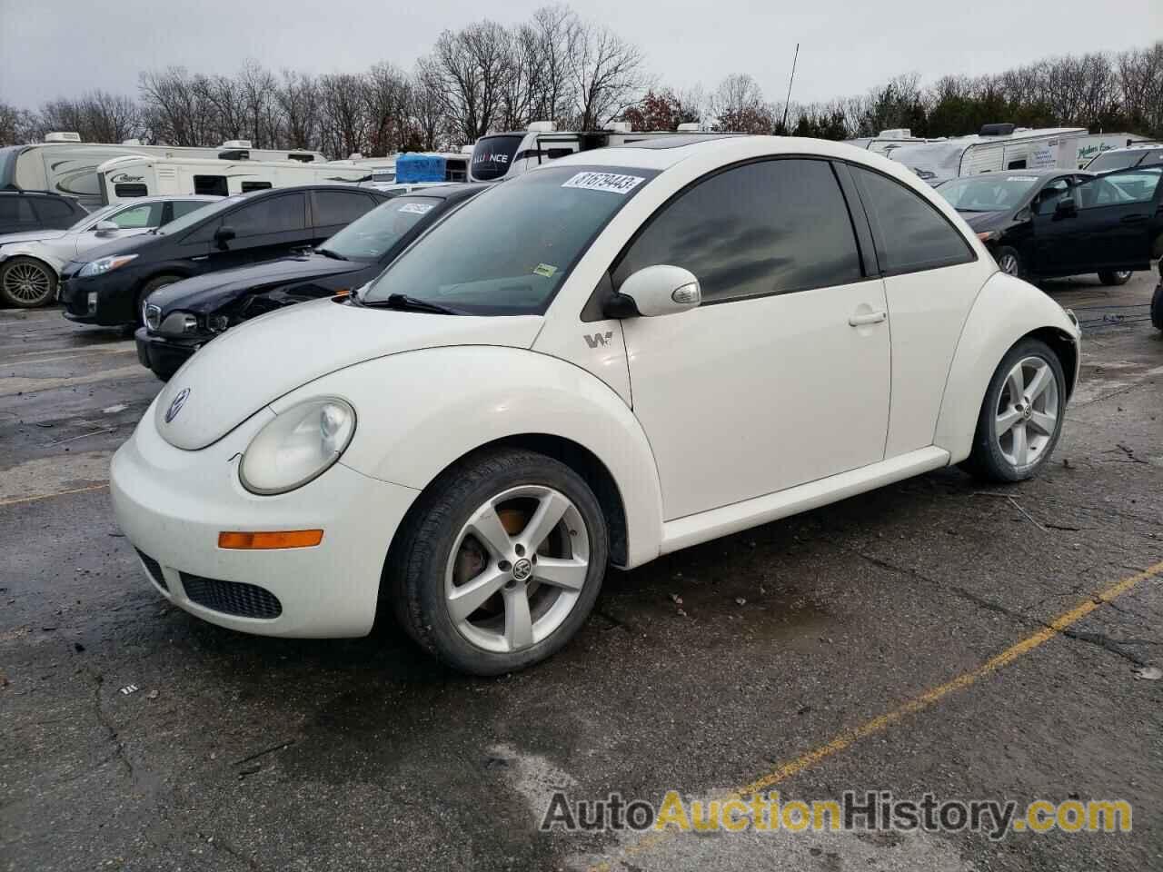 VOLKSWAGEN BEETLE TRIPLE WHITE, 3VWFW31C98M511795