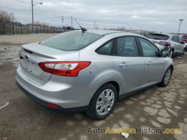 FORD FOCUS SE, 1FAHP3F26CL272599