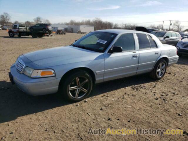 FORD CROWN VIC LX, 2FAHP74V87X118537