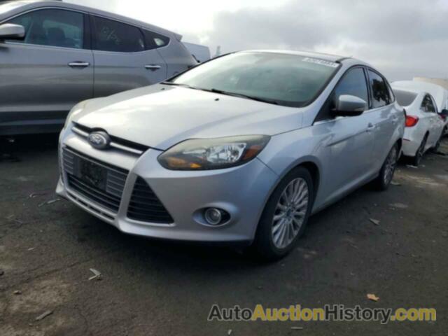 FORD FOCUS TITANIUM, 1FAHP3J23CL105138