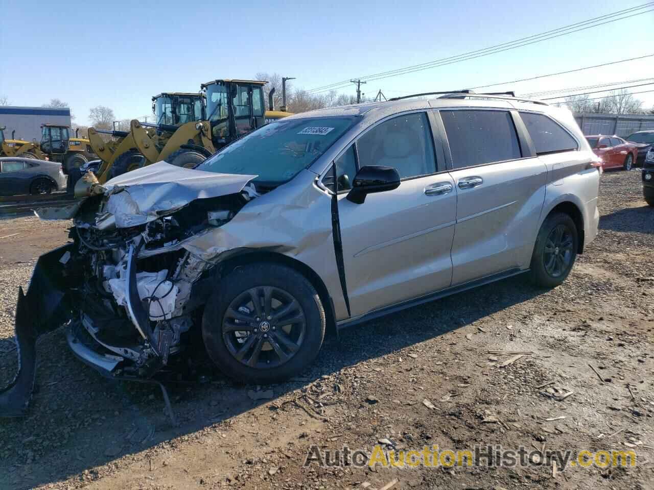 TOYOTA SIENNA XSE, 5TDDSKFCXRS111027