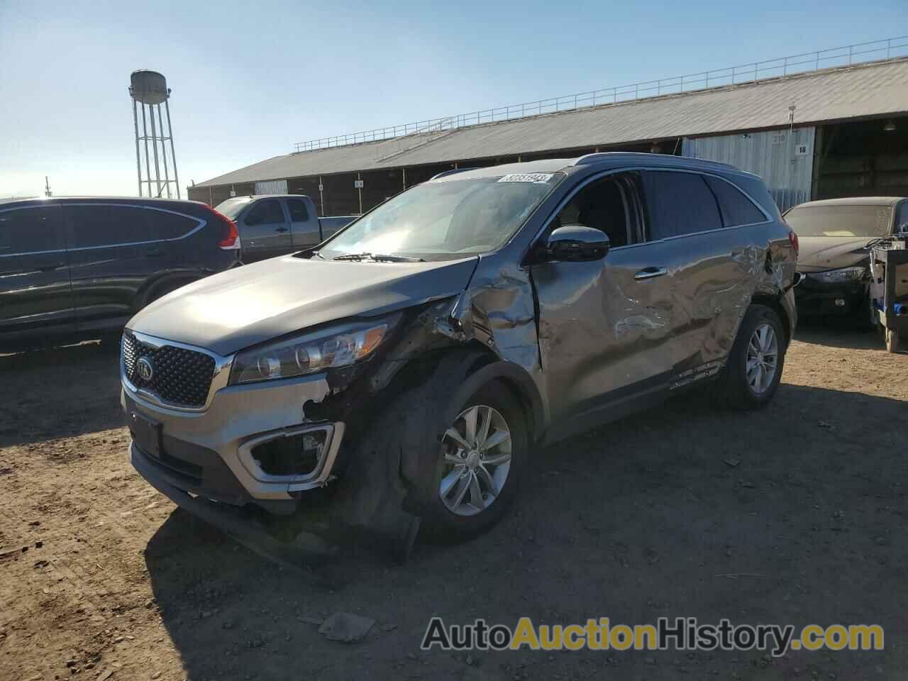 KIA SORENTO LX, 5XYPG4A56JG361241