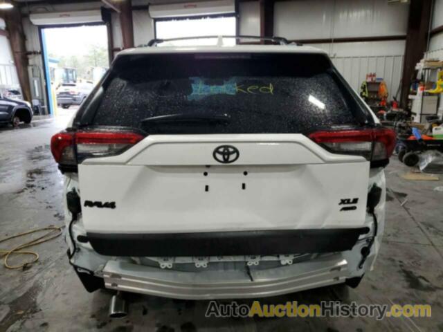 TOYOTA RAV4 XLE, 2T3P1RFV3NC295862