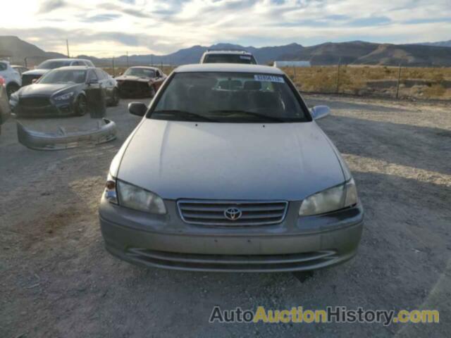 TOYOTA CAMRY LE, JT2BF28K4Y0253884