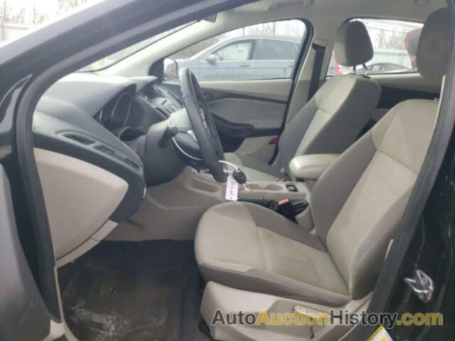 FORD FOCUS SE, 1FAHP3F28CL233819