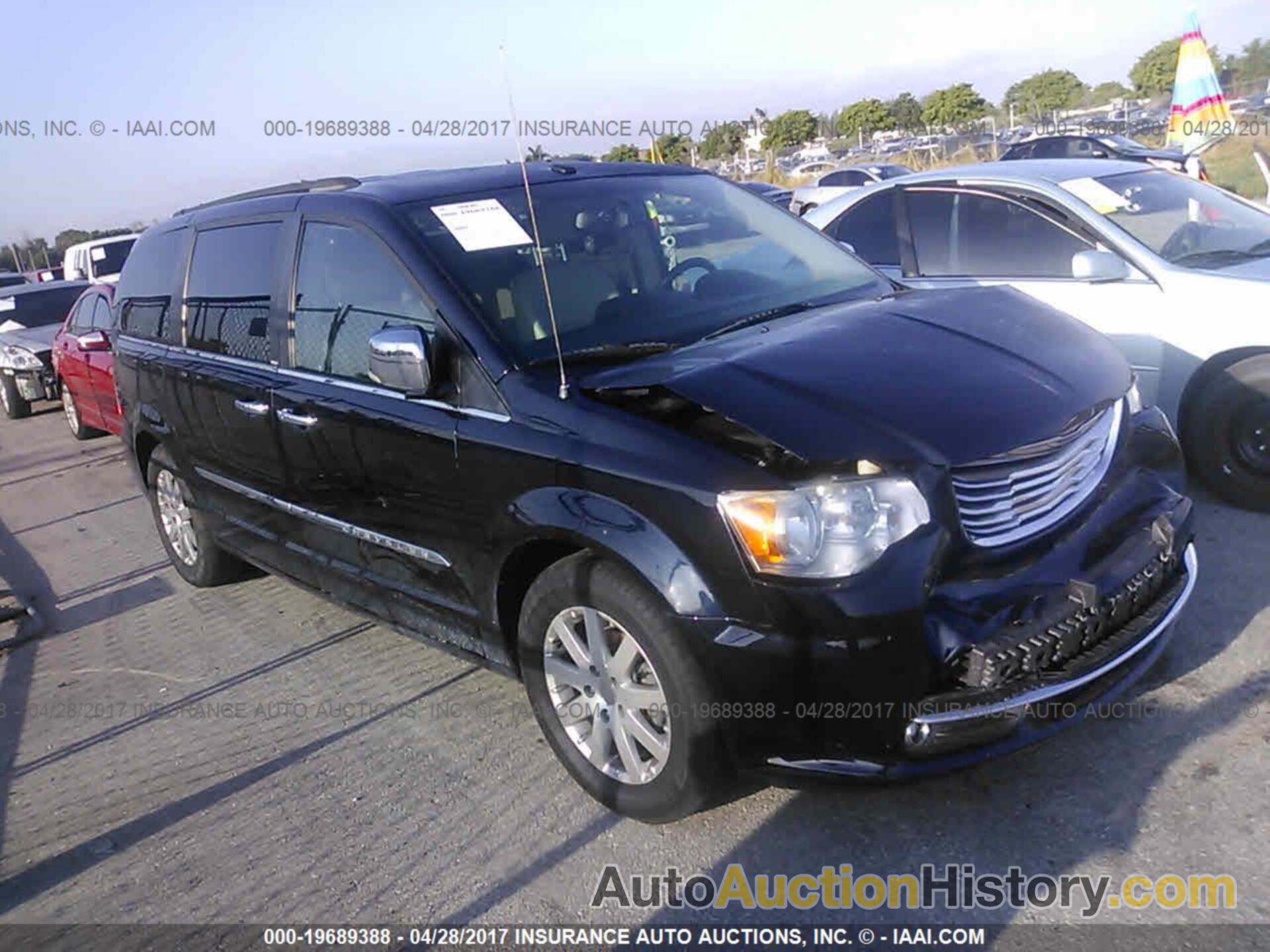 Chrysler Town and country, 2A4RR8DG5BR655776