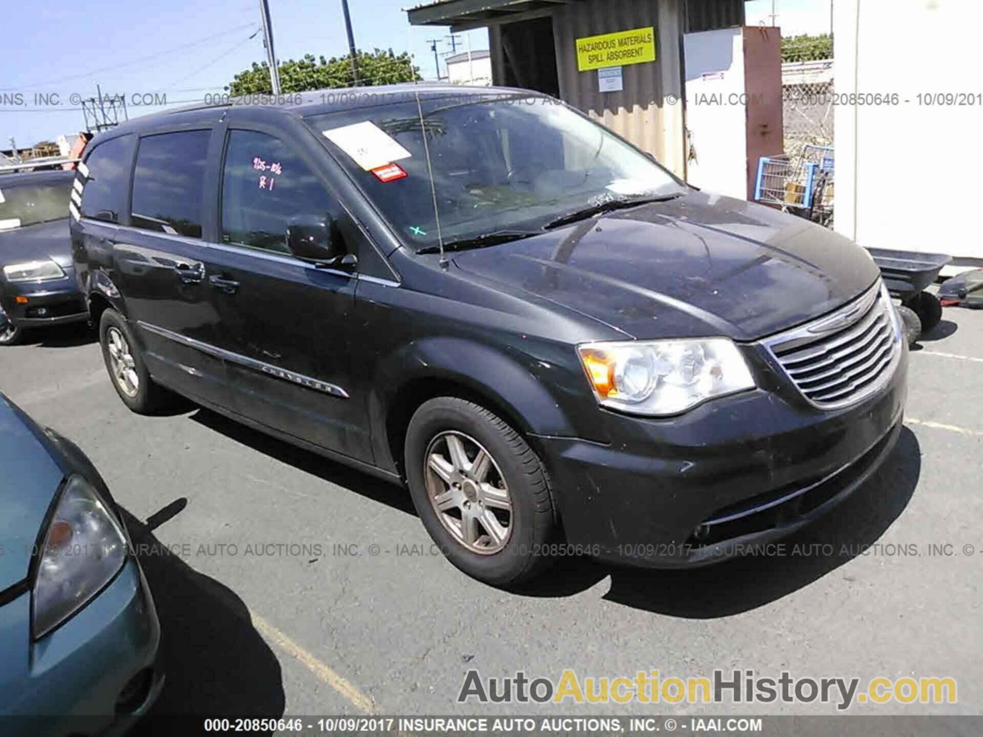 Chrysler Town and country, 2C4RC1BGXCR352995