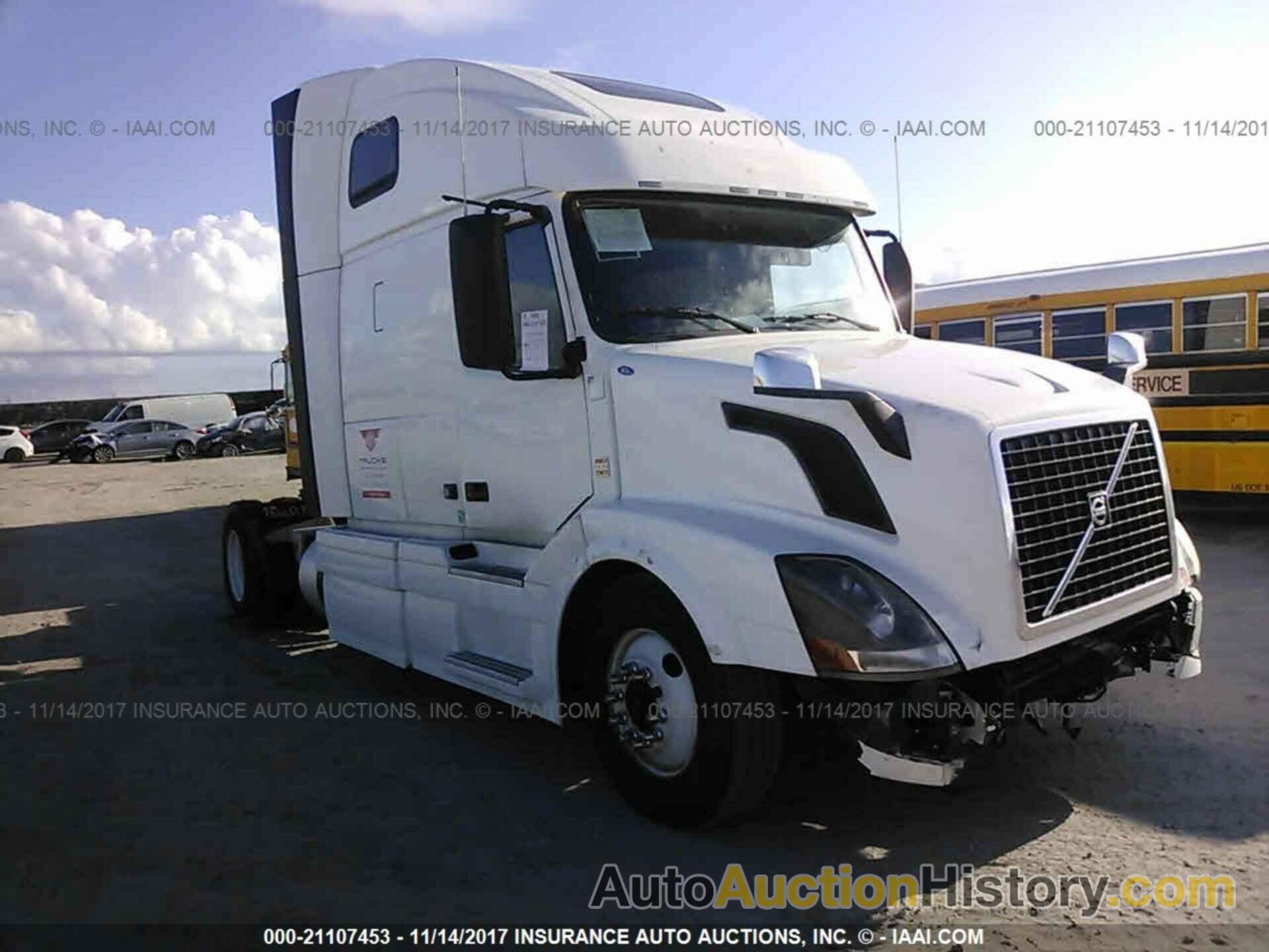 Volvo Vnl, 4V4NC9EH5EN169770