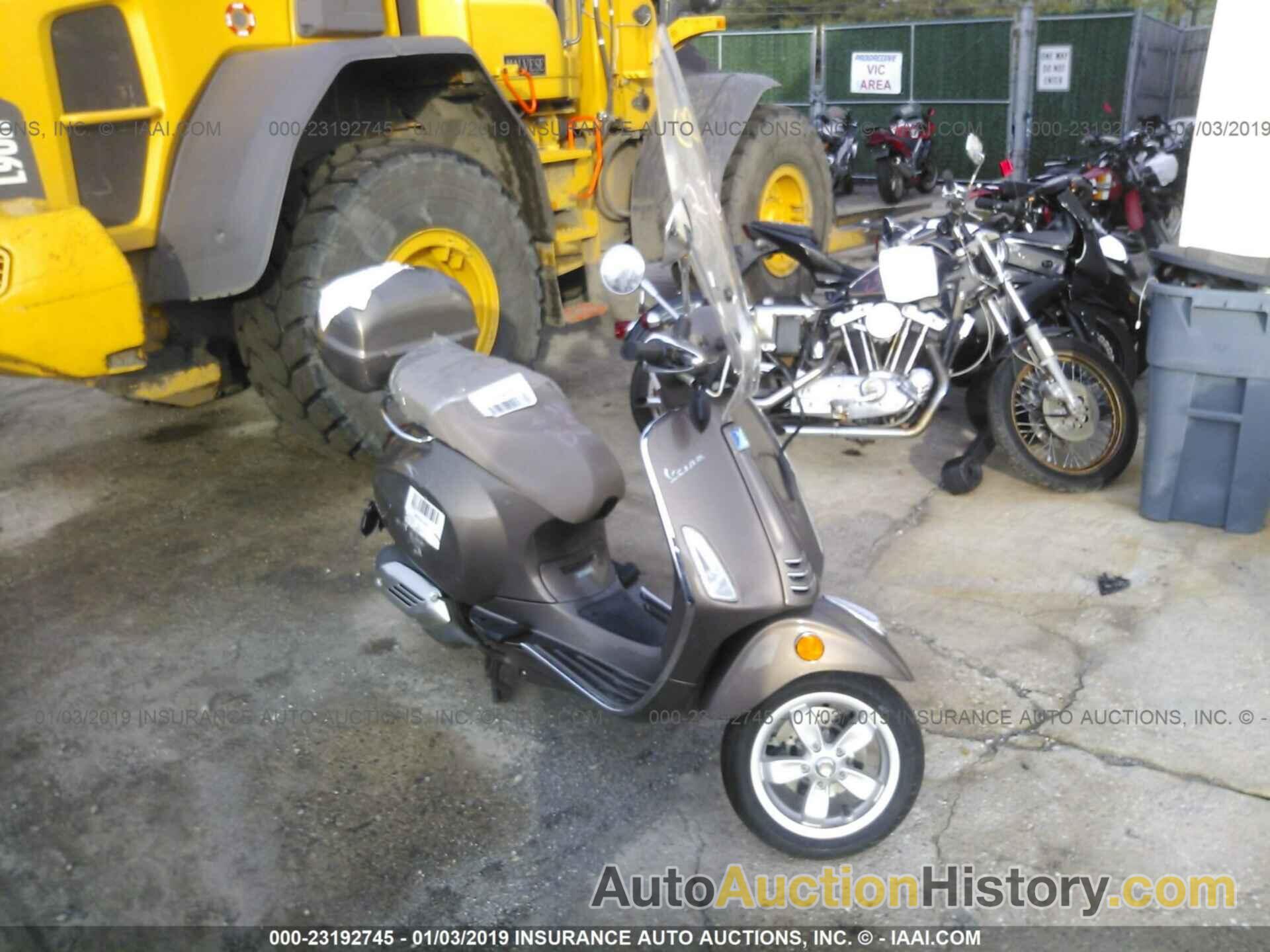 2015 VESPA SPRINT, ZAPM818G3F5101268