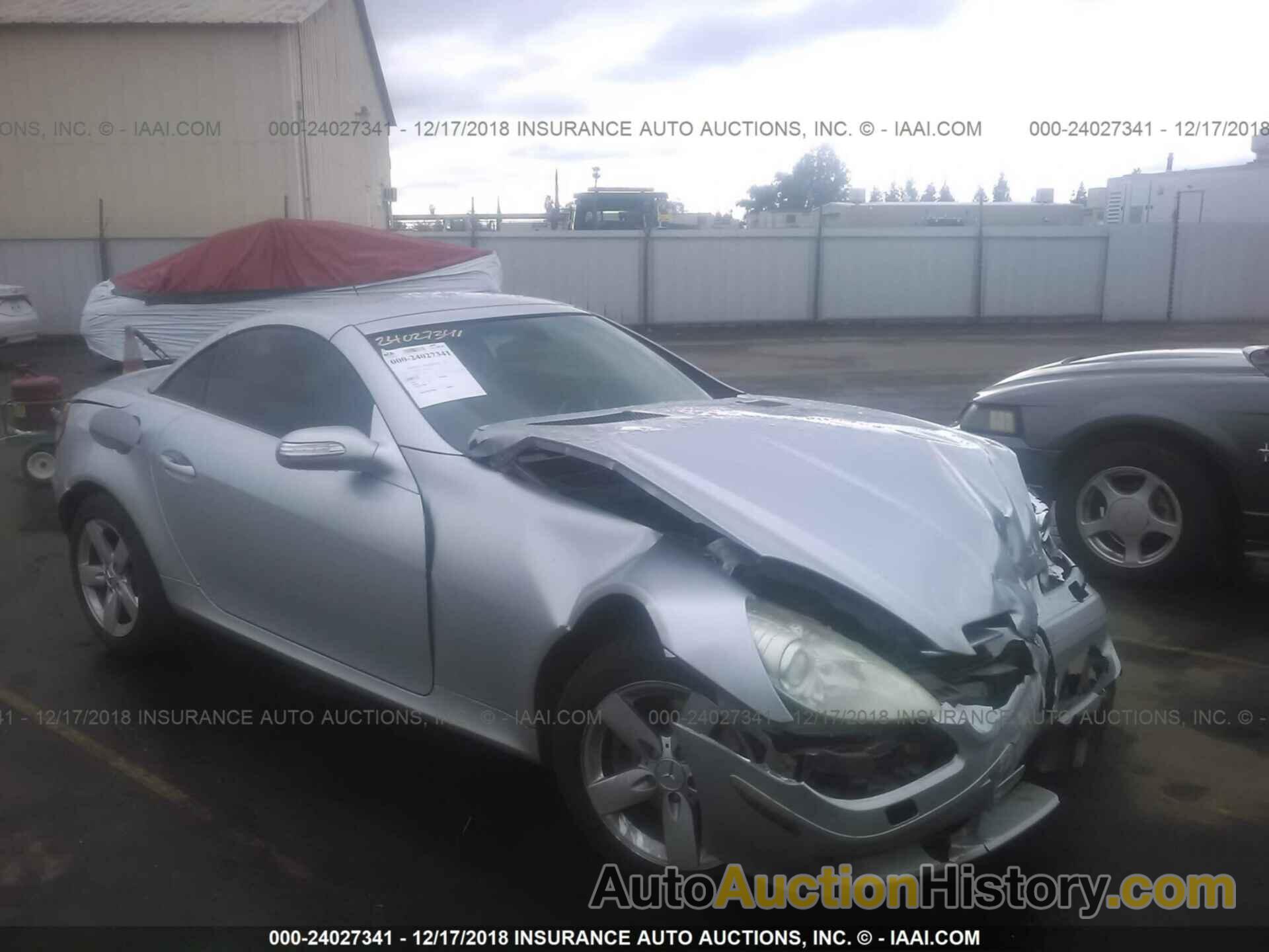 MERCEDES-BENZ SLK 280, WDBWK54F16F085483