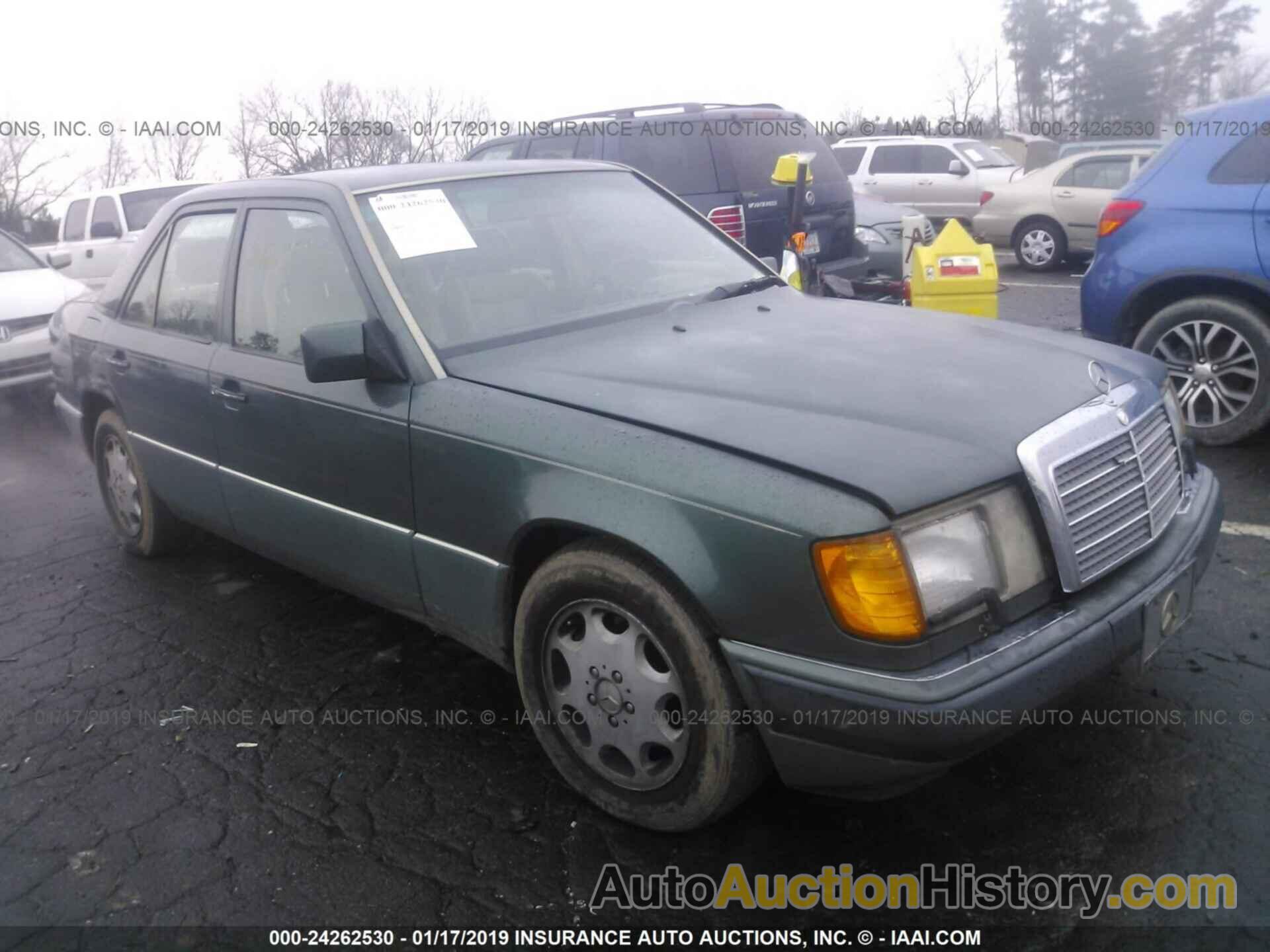 1992 MERCEDES-BENZ 400, WDBEA34E3NB825664