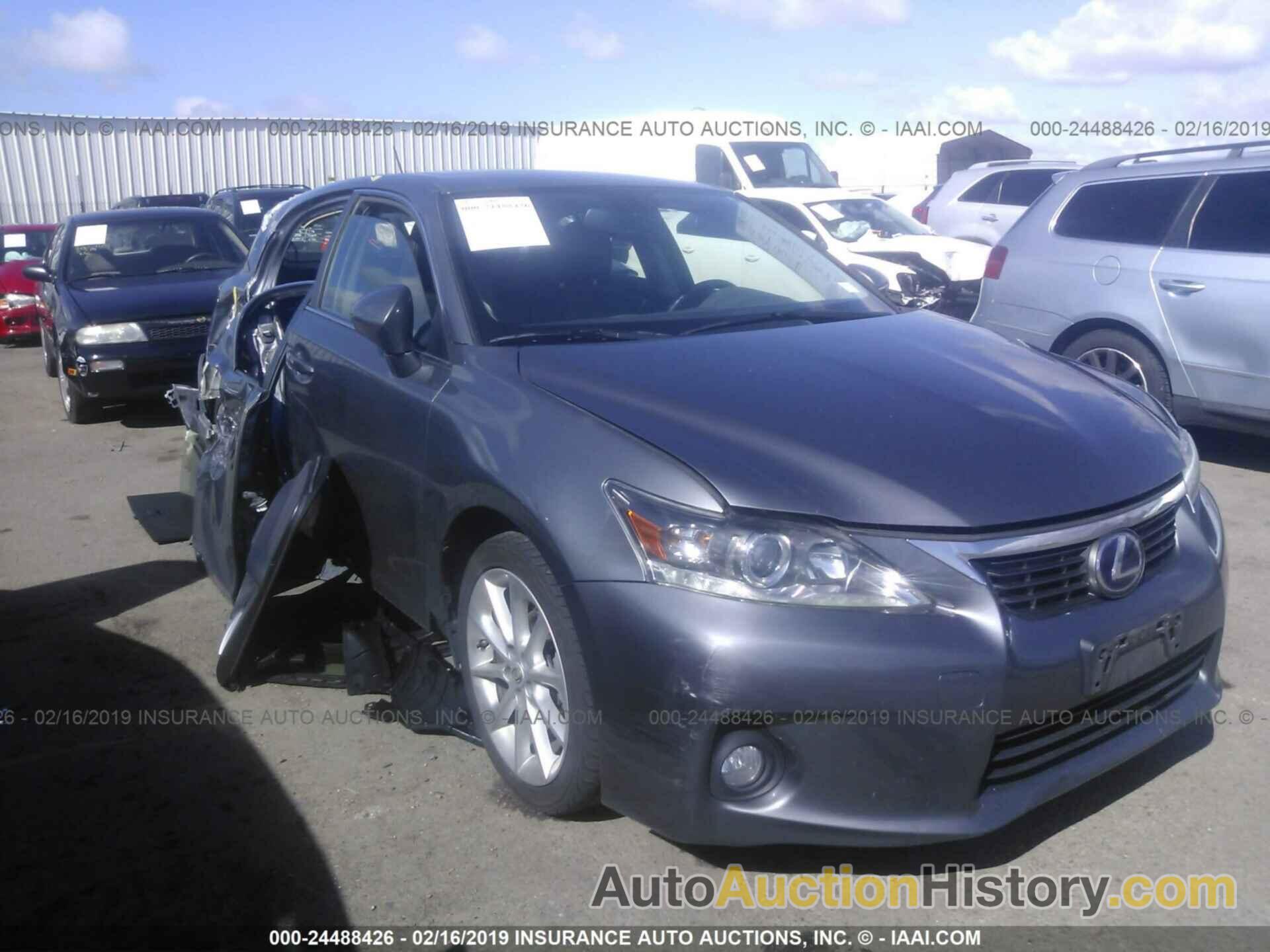 LEXUS CT 200, JTHKD5BH0C2090464