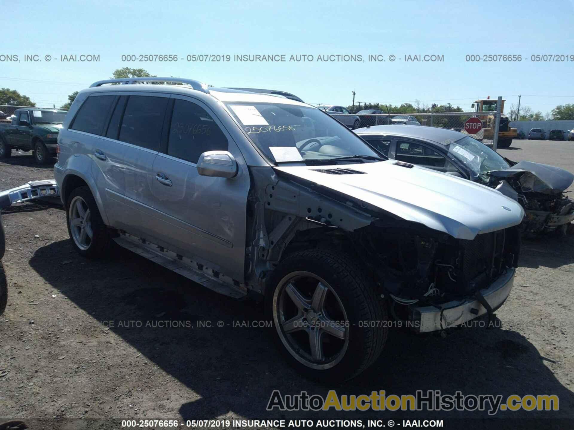 MERCEDES-BENZ GL 550 4MATIC, 4JGBF86EX9A523120