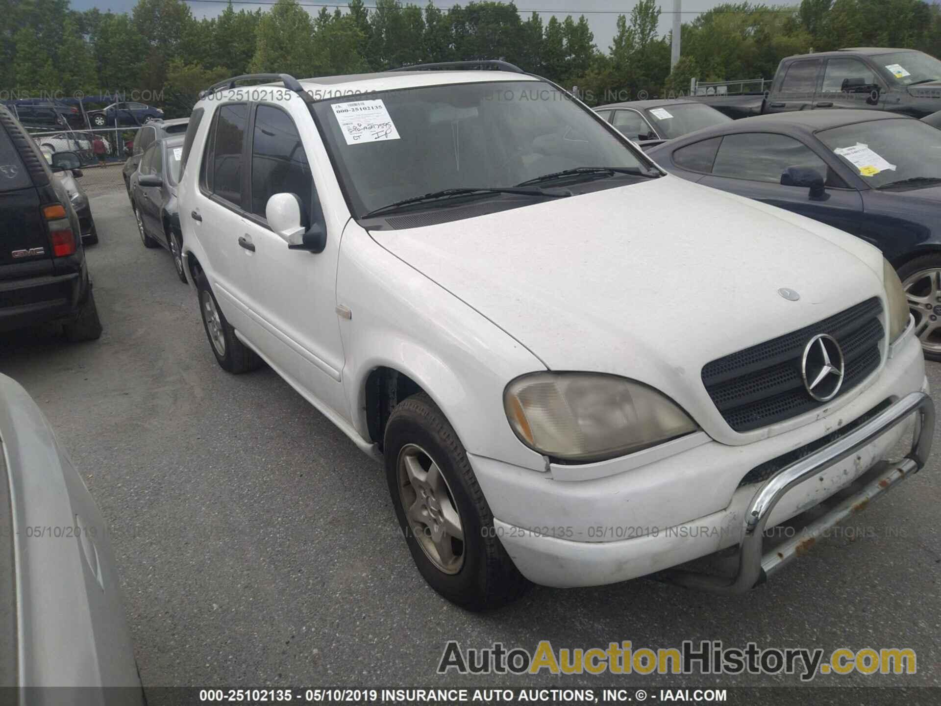 MERCEDES-BENZ ML 320, 4JGAB54E4YA181106