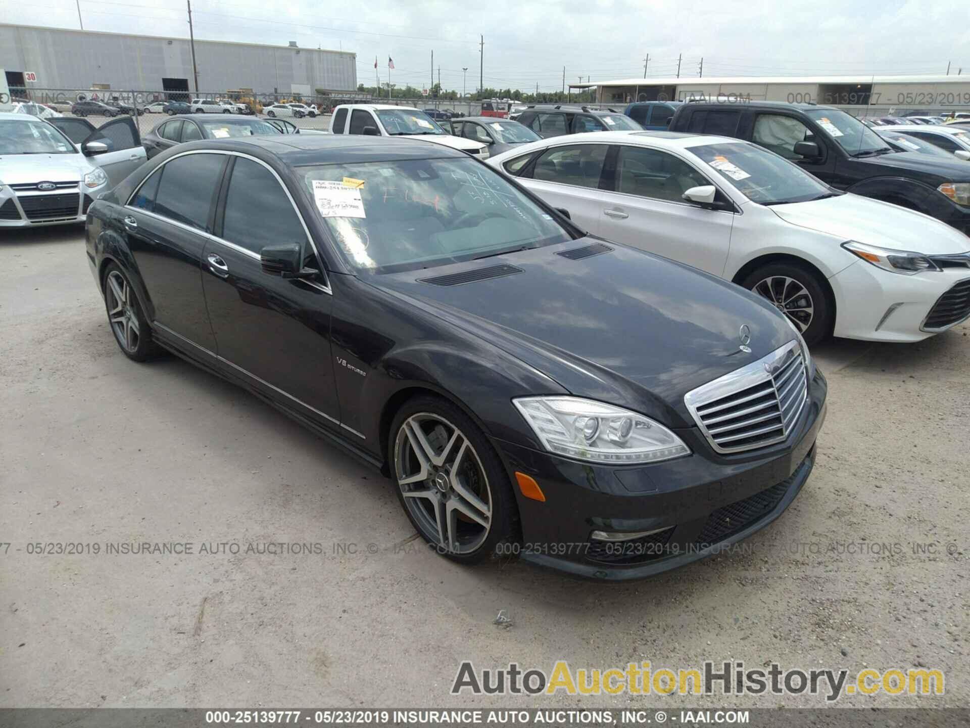 MERCEDES-BENZ S 63 AMG, WDDNG7EB1CA449955