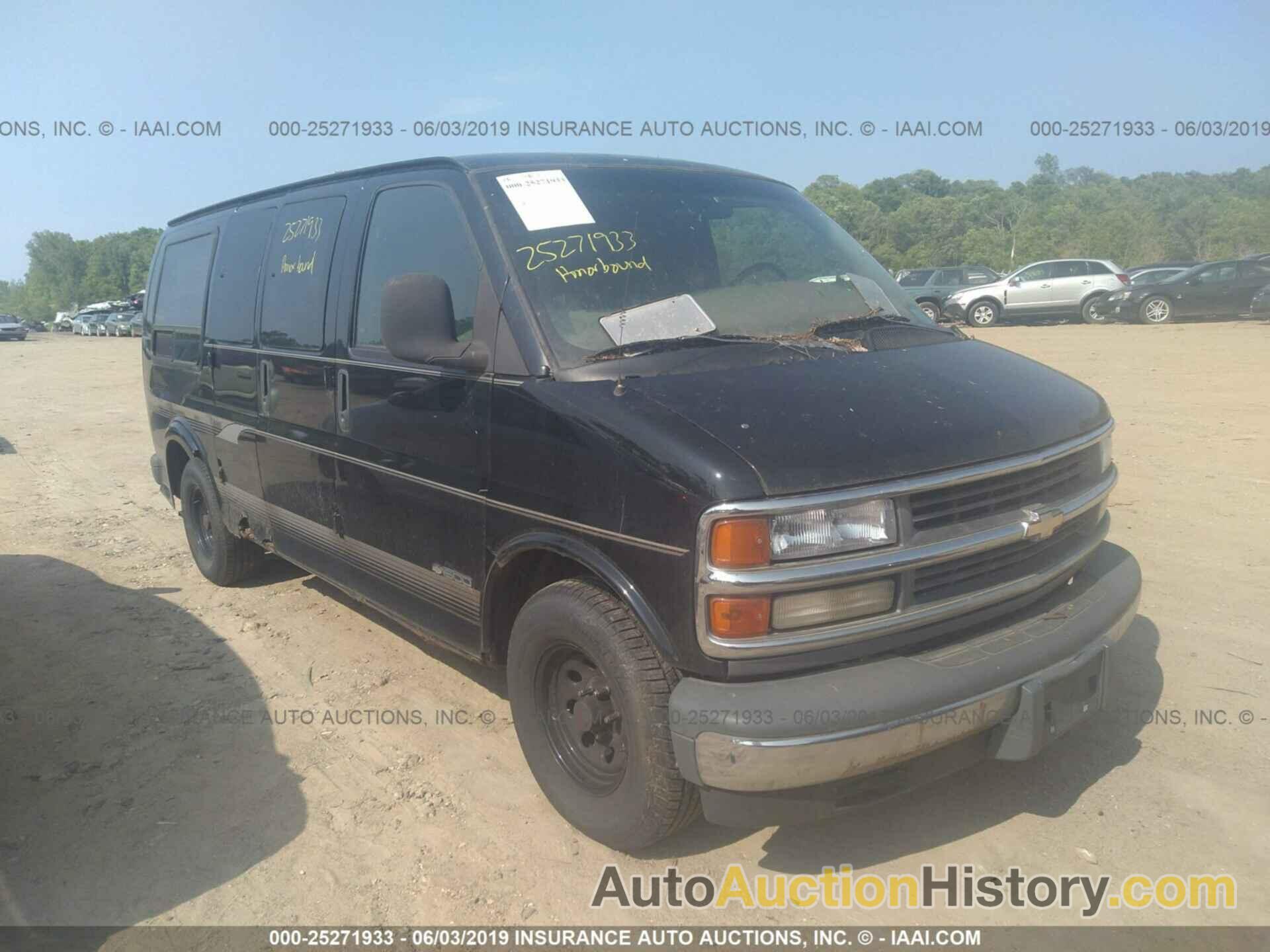 CHEVROLET EXPRESS G1500, 1GBFG15R8X1105851