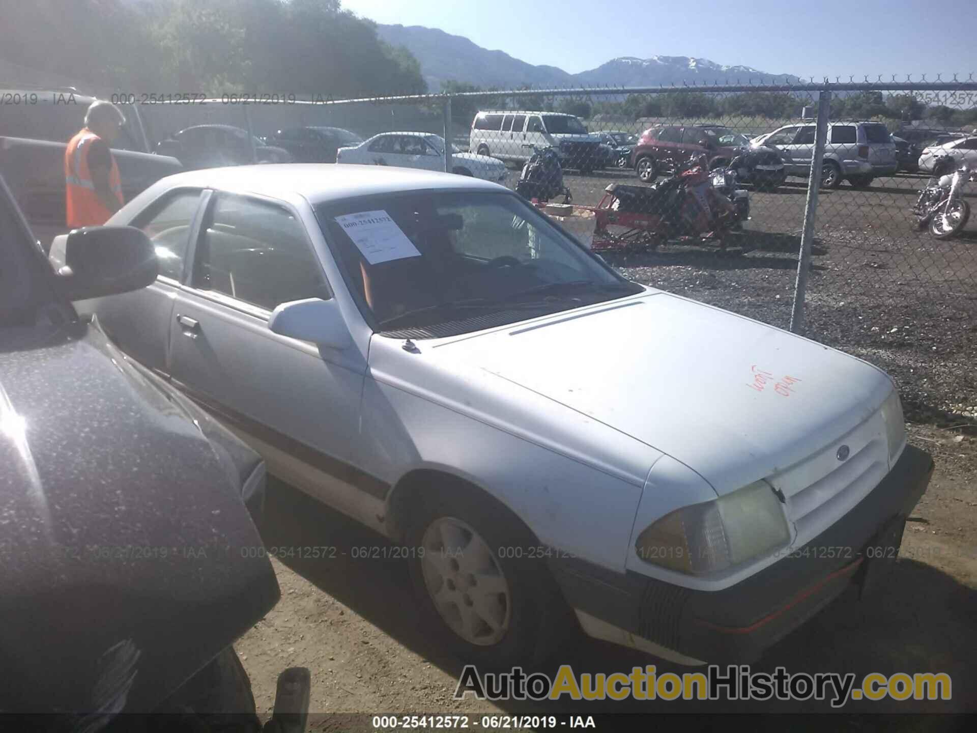 FORD TEMPO SPORT, 2FABP33S8HB202555