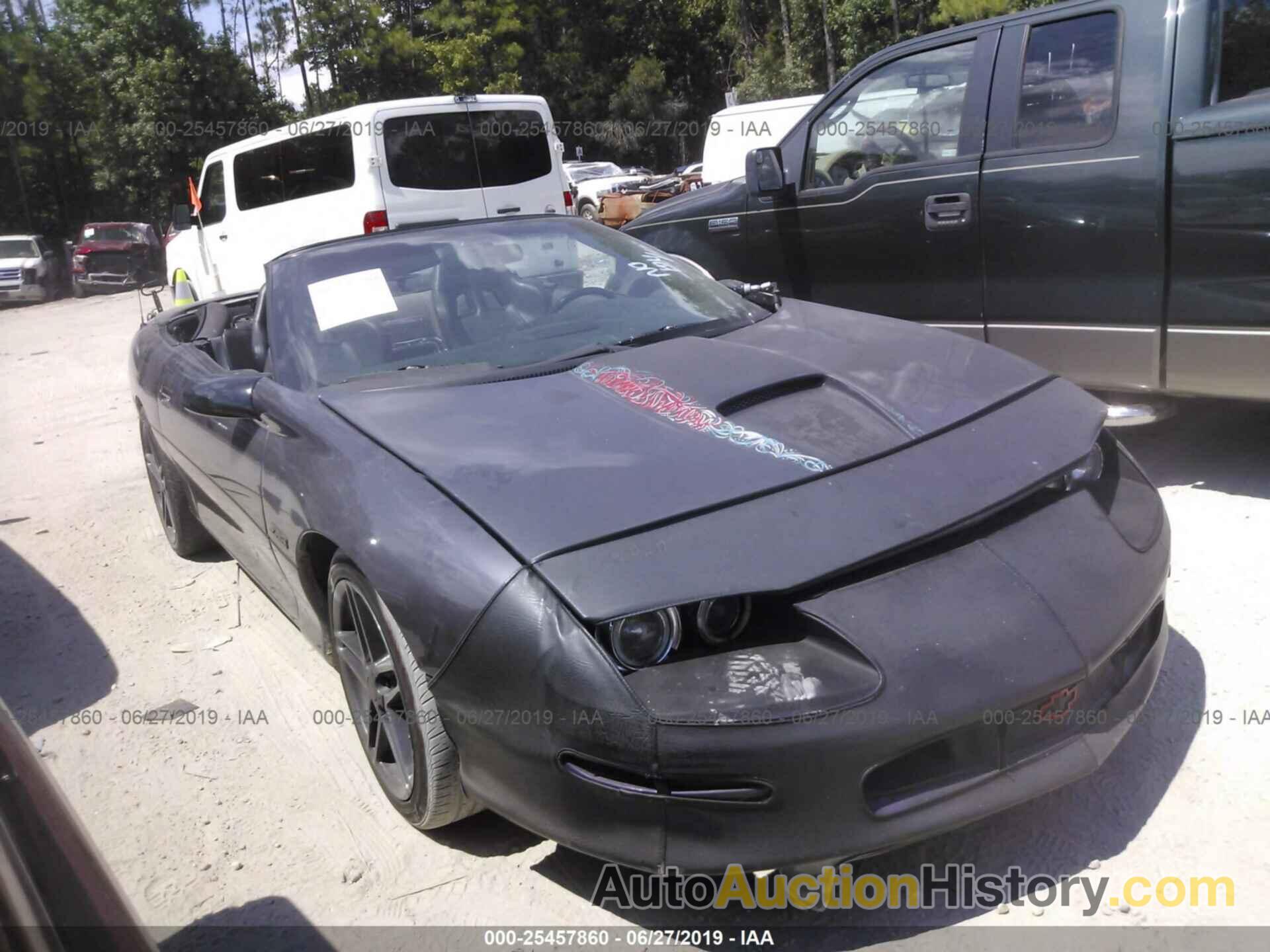 CHEVROLET CAMARO, 2G1FP32P0R2194082