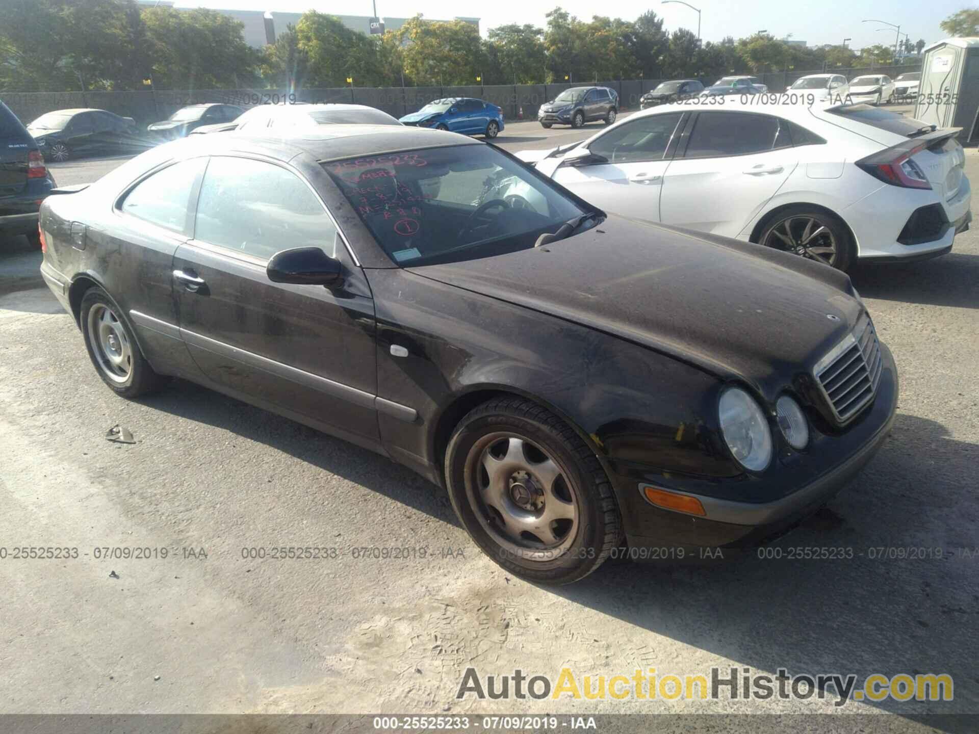 MERCEDES-BENZ CLK 320, WDBLJ65G3WF031203