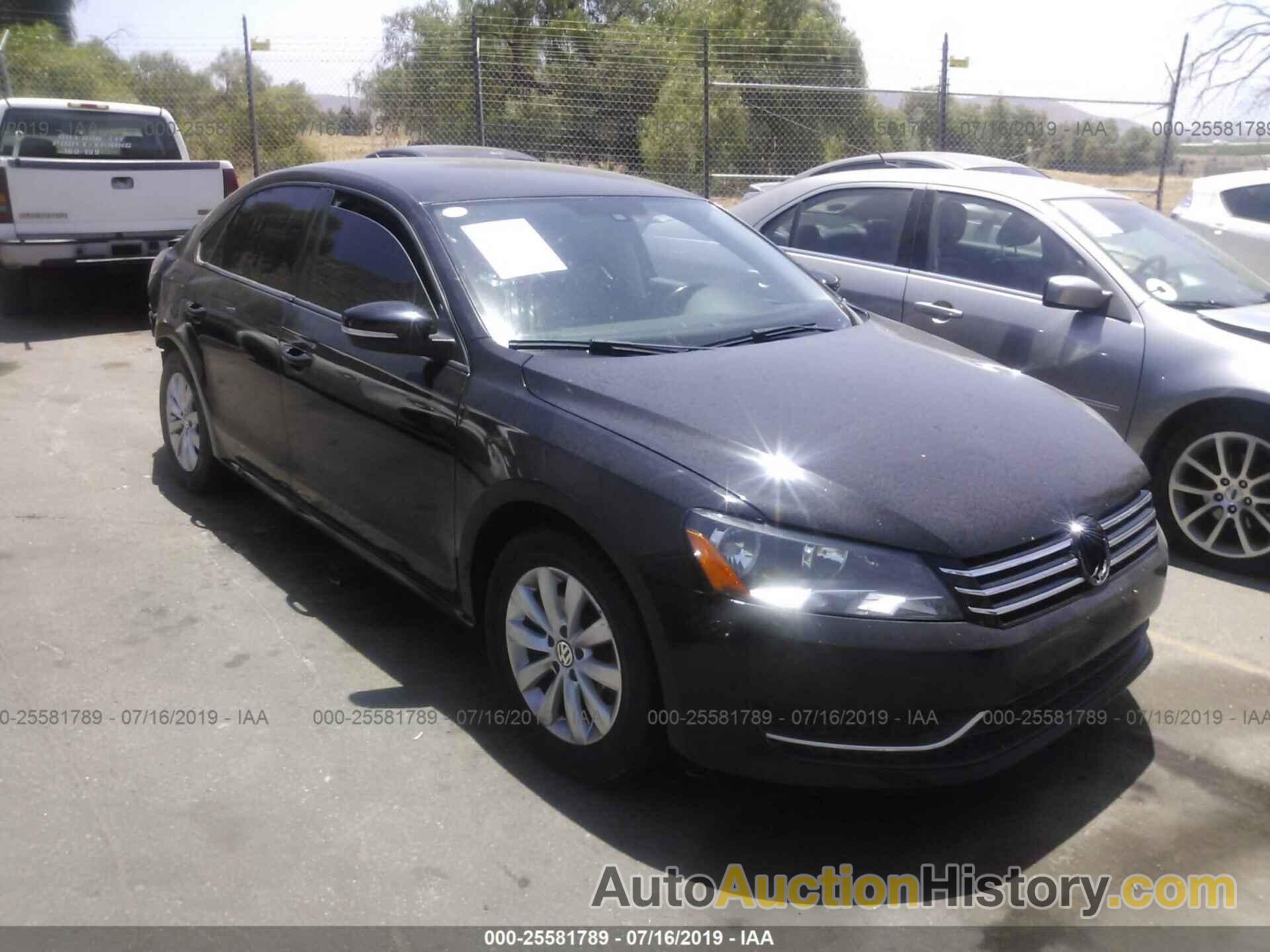 VOLKSWAGEN PASSAT S, 1VWAT7A32FC035012