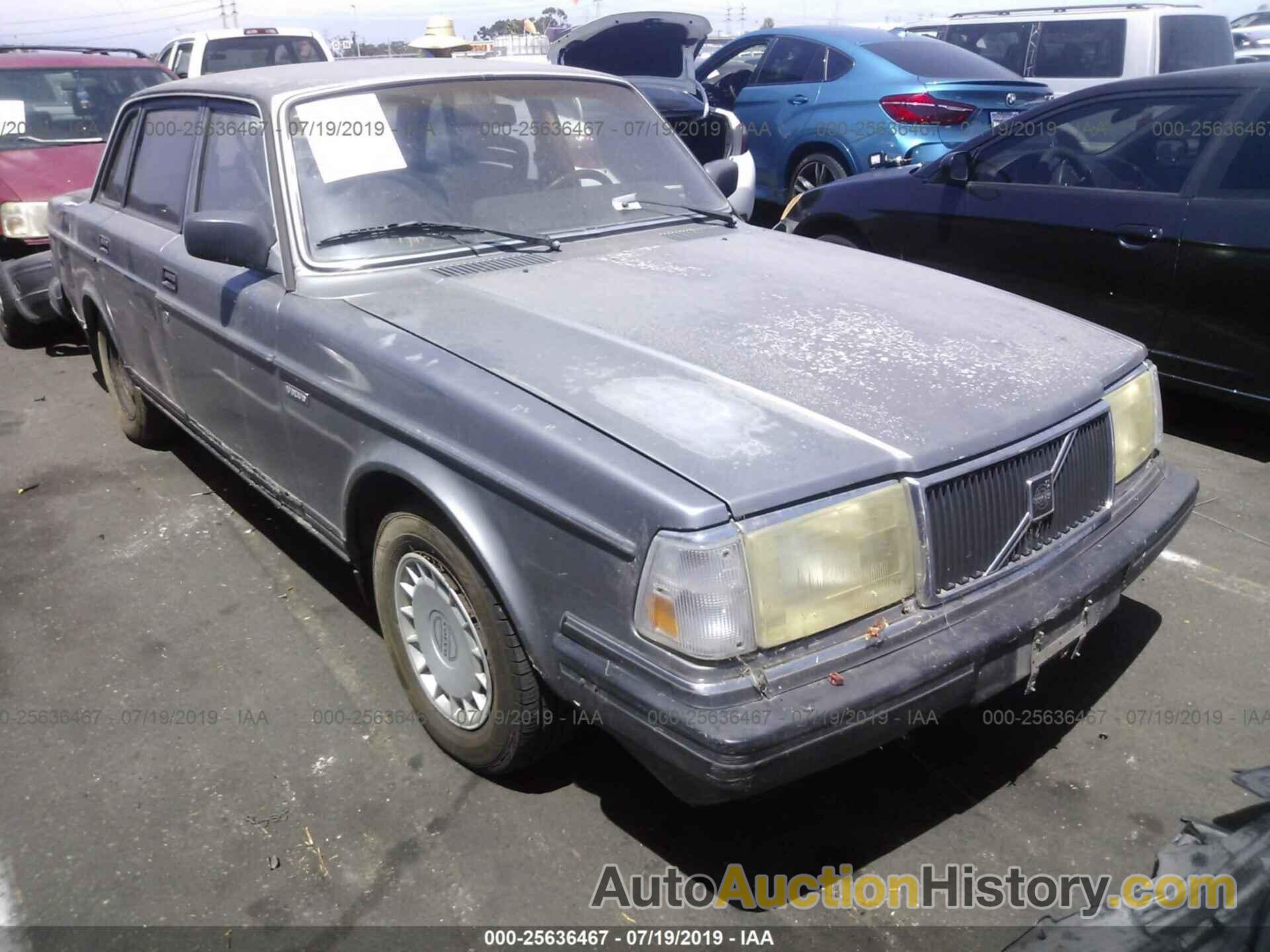 VOLVO 244, YV1AX8848K1359397